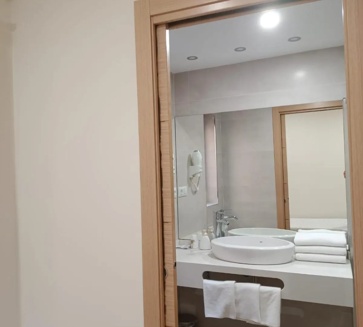 Hostal Infantes Толедо 2*,  Испания