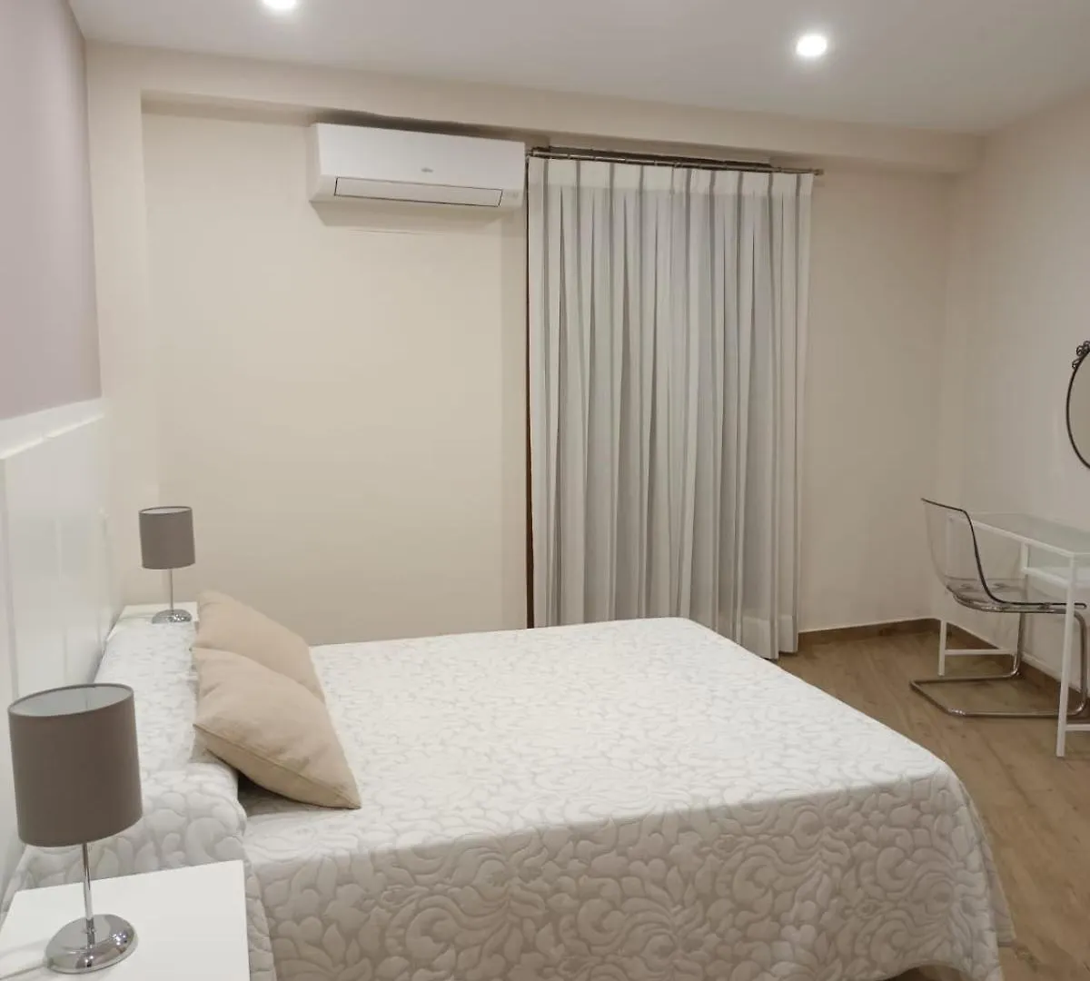 Hostal Infantes Толедо 2*,
